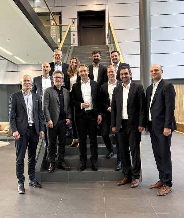 Vorschaubild von Unterzeichnung der strategischen Partnerschaft im Global Headquarters der tesa SE