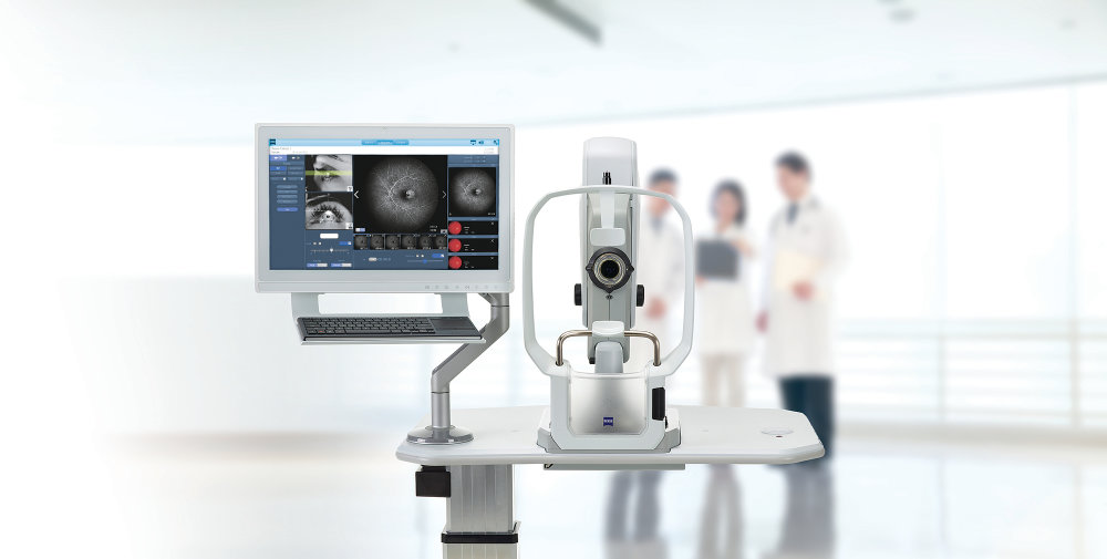 Preview image of CLARUS™ 700 combines ultra-widefield UWF imaging, excellent image quality, and a full range of fundus imaging modalities, including fundus angiography.