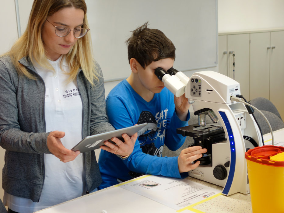 Vorschaubild von ZEISS unterstützt „Mikroskopie macht Schule“