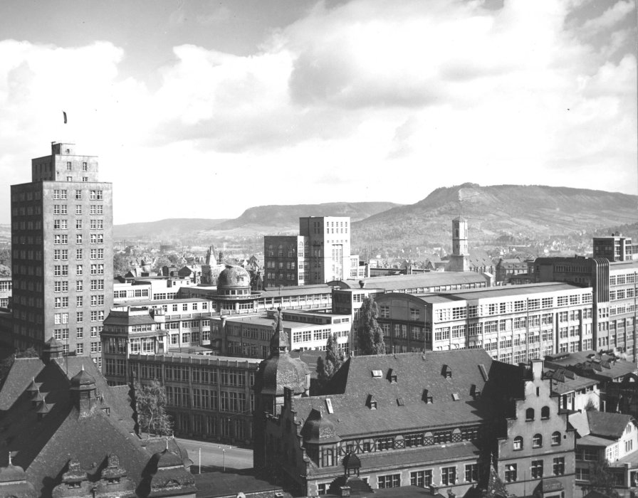 Vorschaubild von Hauptwerk von Carl Zeiss in Jena im Jahr 1958