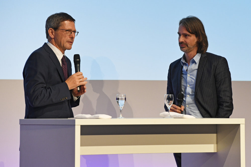 Vorschaubild von Prof. Dr. Michael Kaschke und Dr. Richard David Precht im Dialog