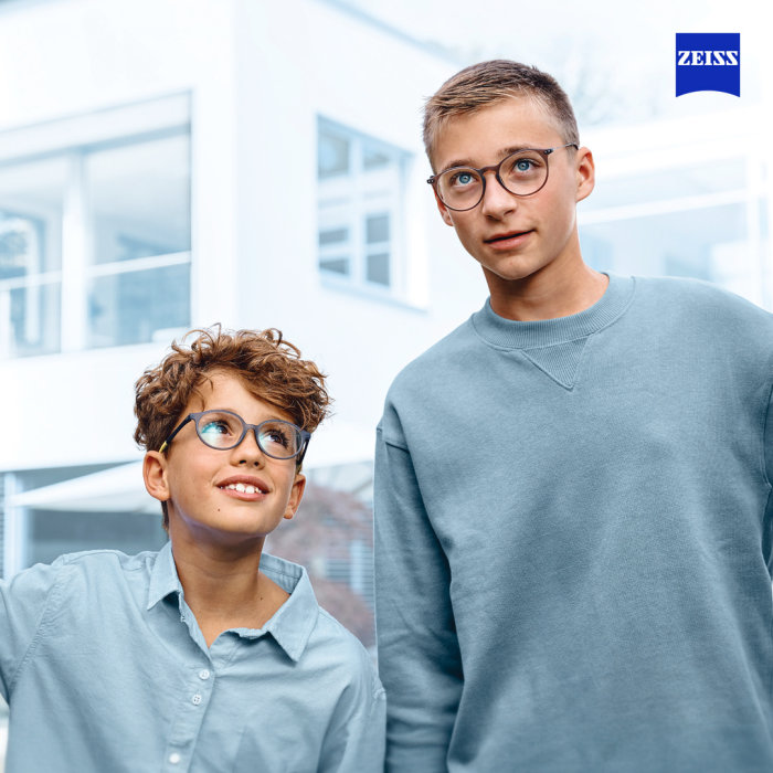Preview image of ZEISS SmartLife Social Post - Young